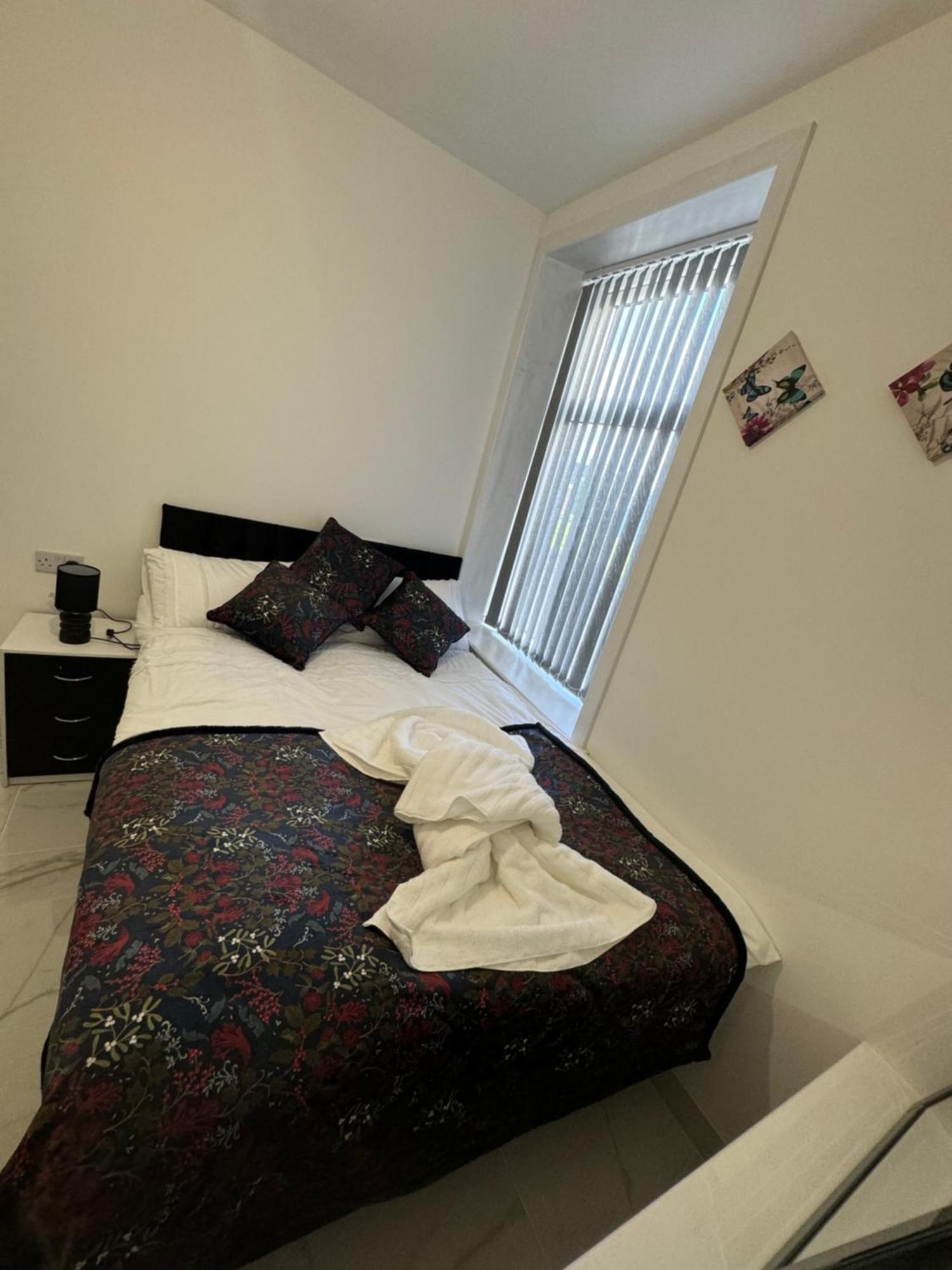 The Opulence - 5 Star Apartment *